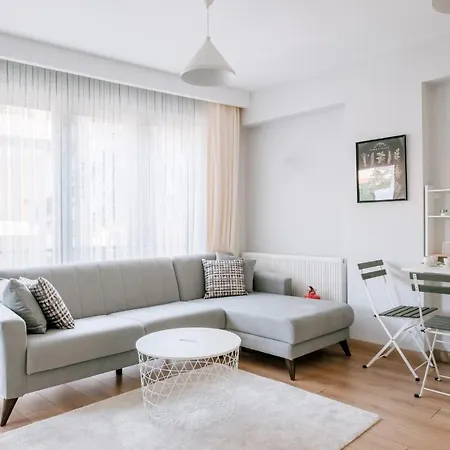 Chic Flat W Balcony 5 Min To Moda Coast In Kadikoy *