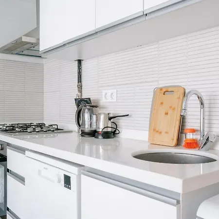 Chic Flat W Balcony 5 Min To Moda Coast In Kadikoy Istanbul