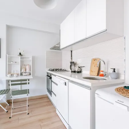 Chic Flat W Balcony 5 Min To Moda Coast In Kadikoy * Istanbul
